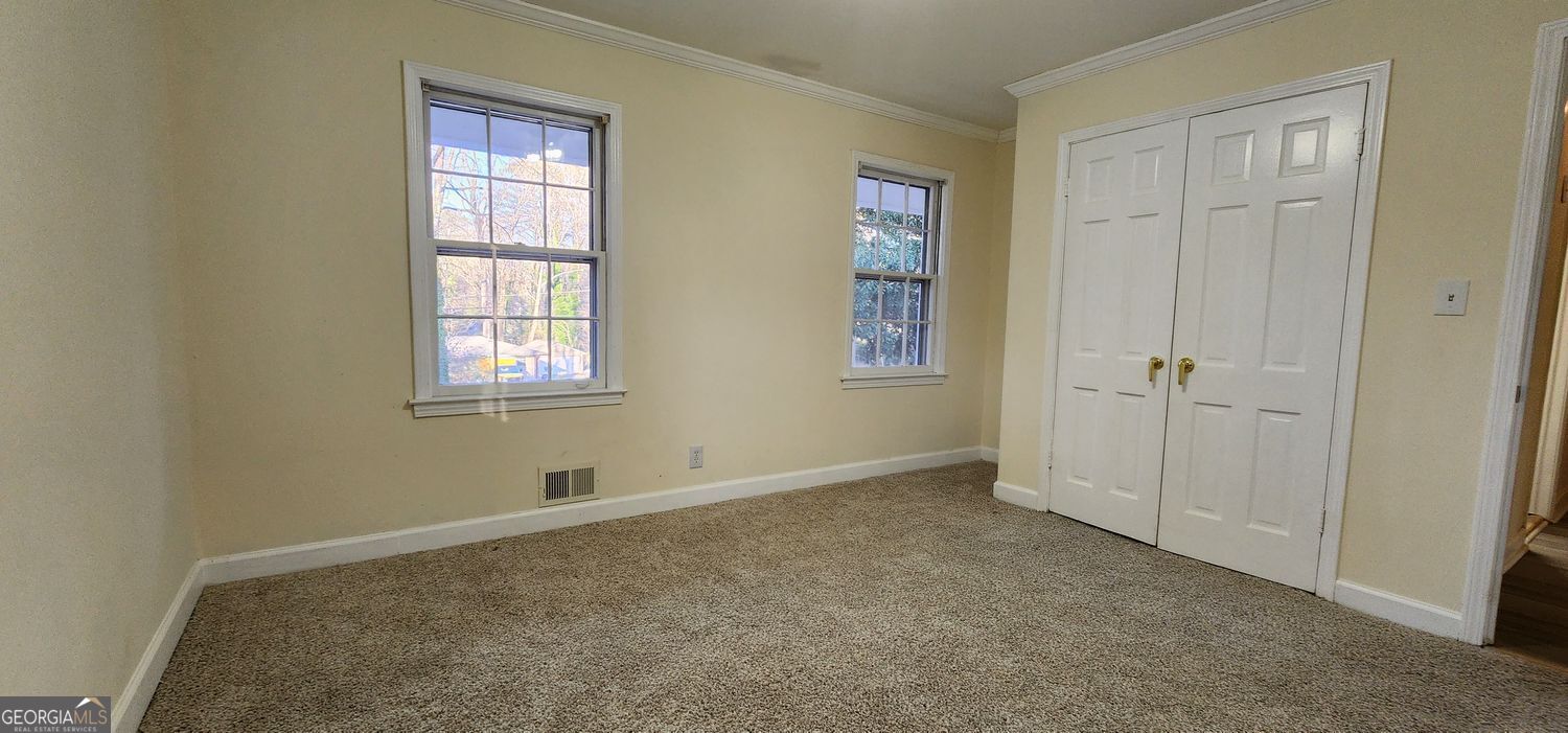 2349 Valley Way Snellville GA 30078