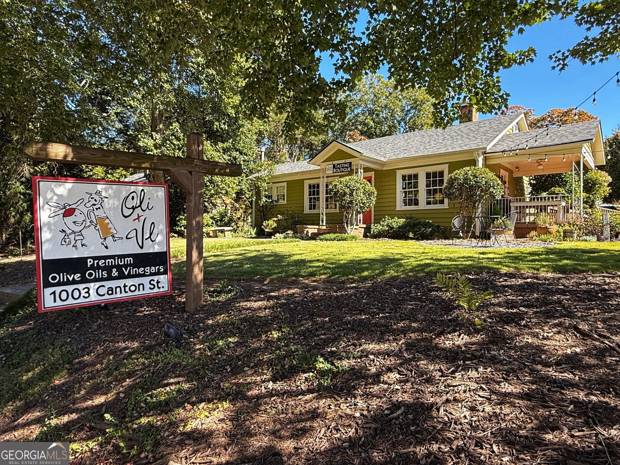 1079 Canton Street Roswell GA 30075