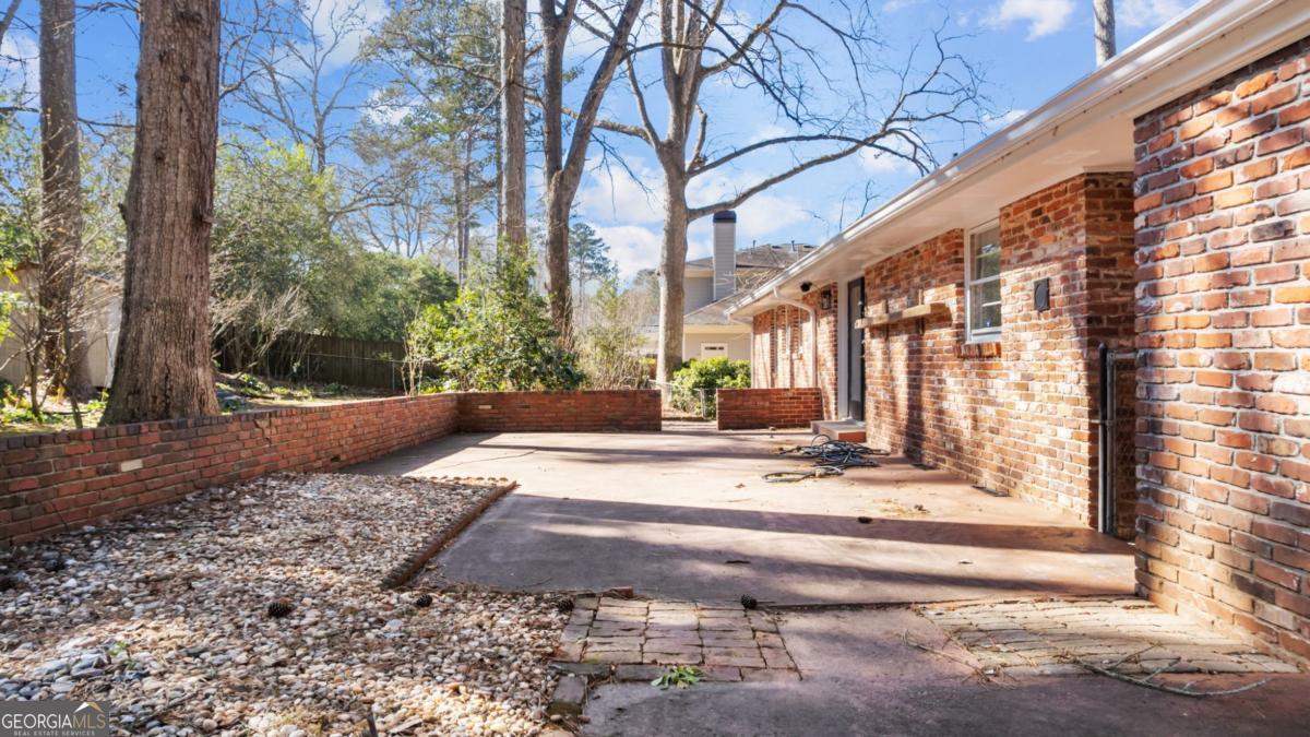 2038 S Akin Drive NE Atlanta GA 30345