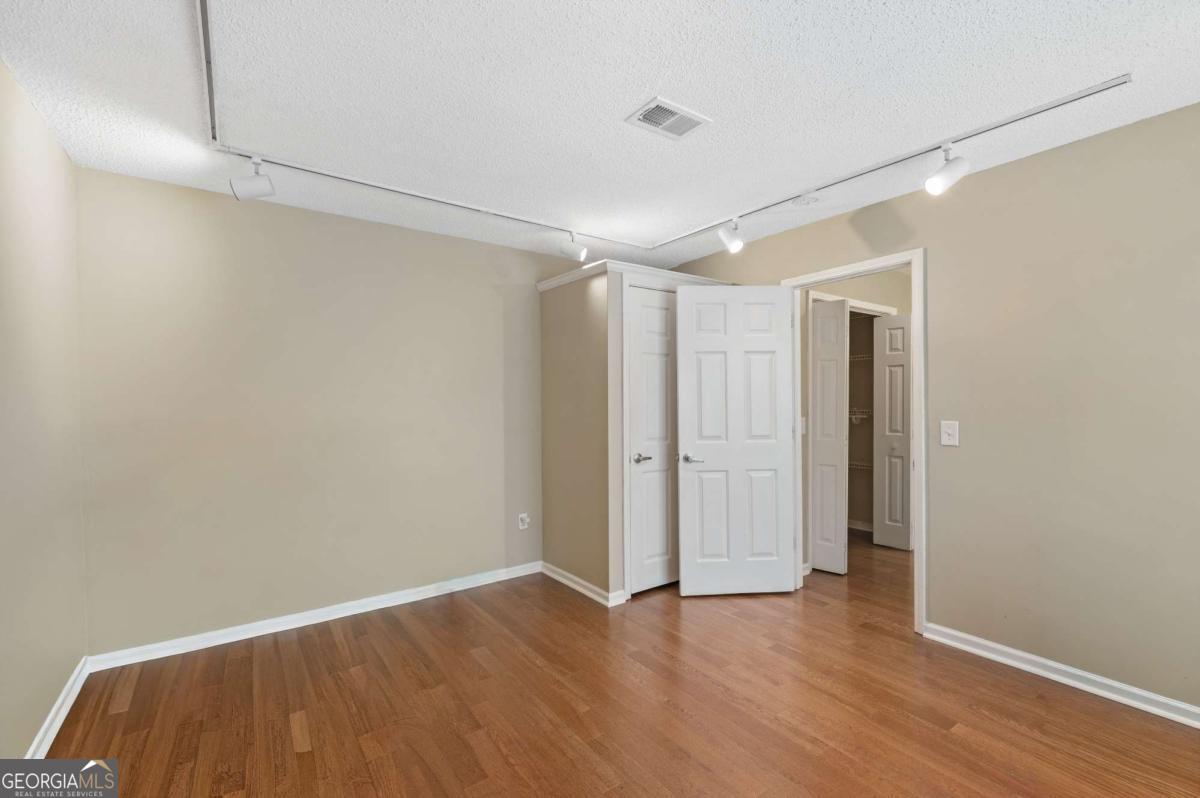 601 Abingdon Way Atlanta GA 30328