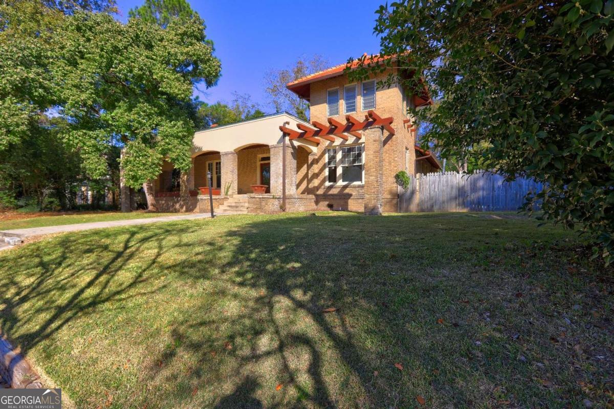2733 Hillcrest Avenue Macon GA 31204