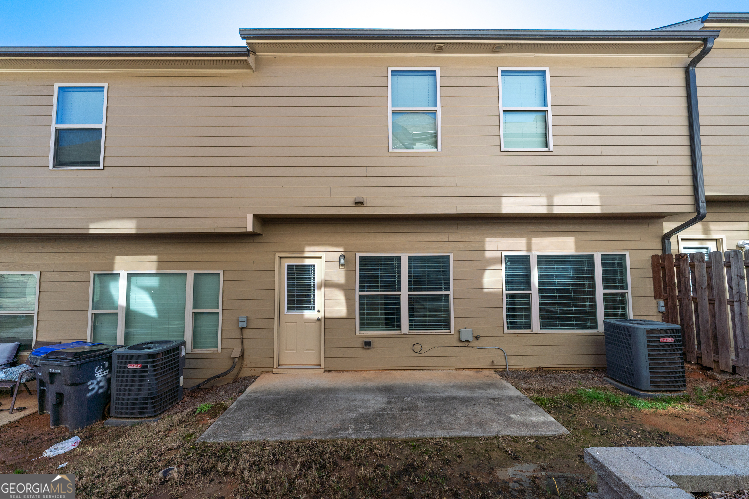 327 Cashes Court Lilburn GA 30047