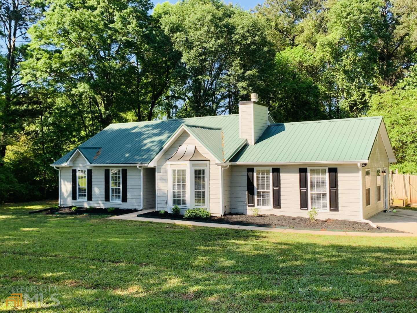 30 Standing Rock Road Senoia GA 30276