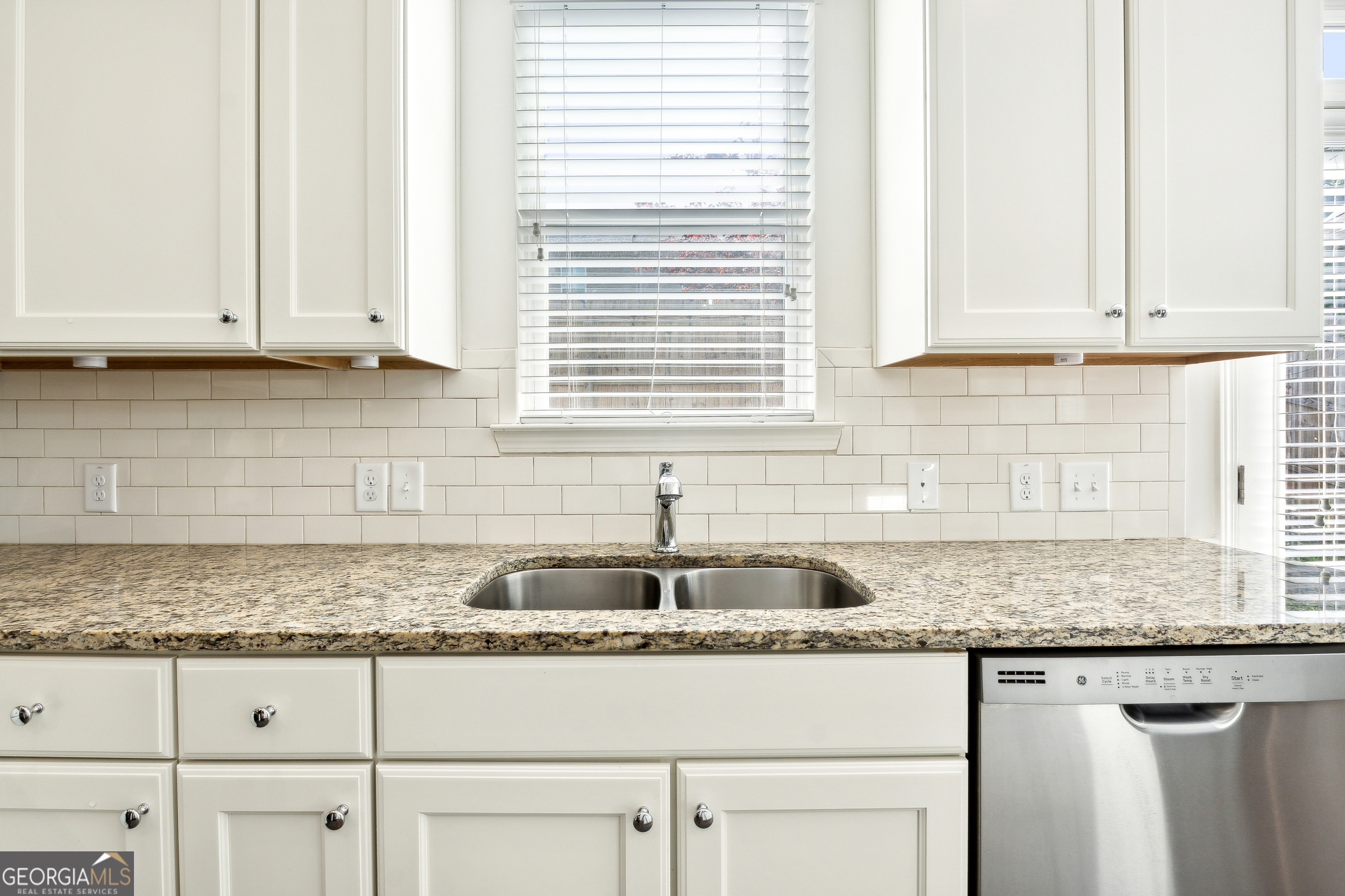 1499 River Oak Lane Stone Mountain GA 30083
