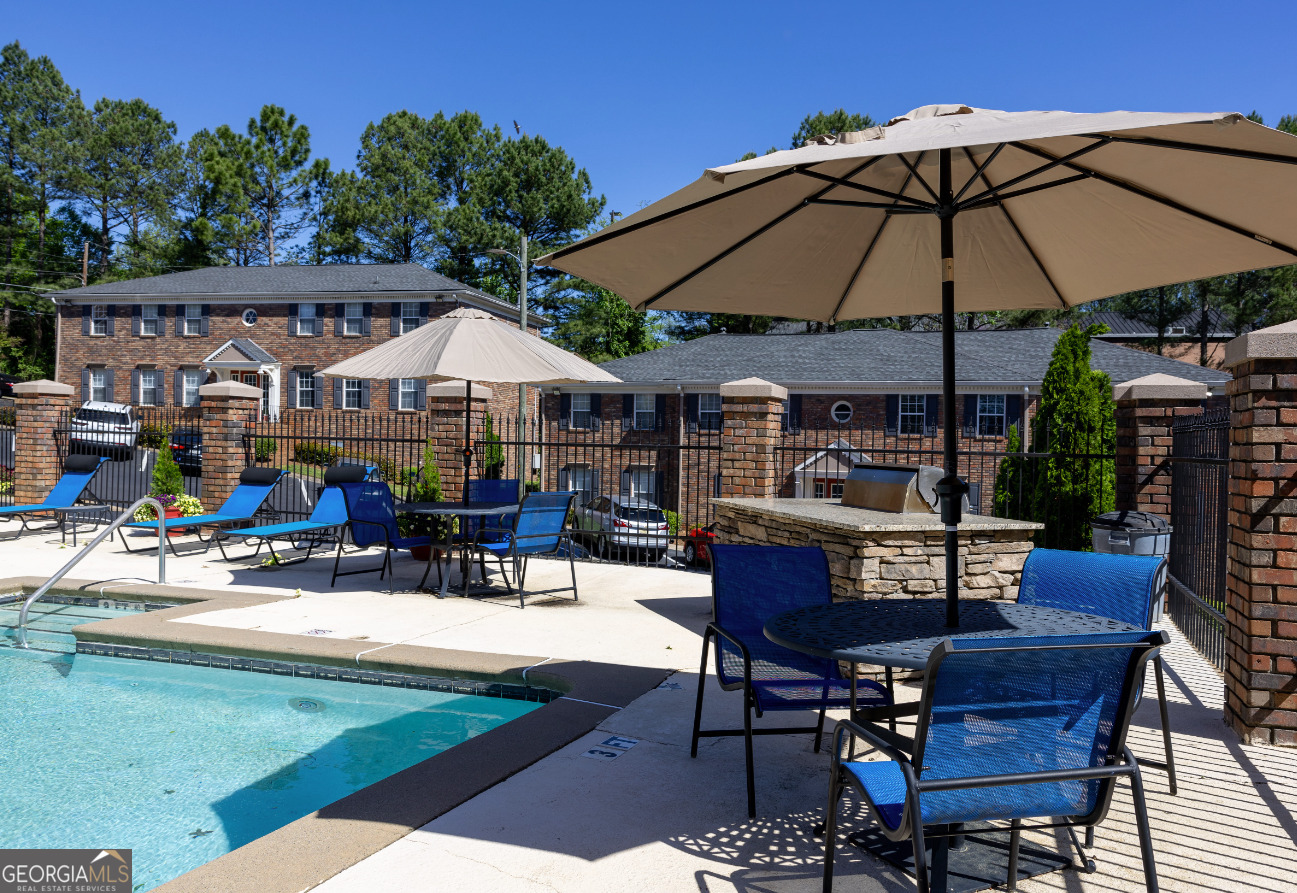 4883 Roswell Road Atlanta GA 30342