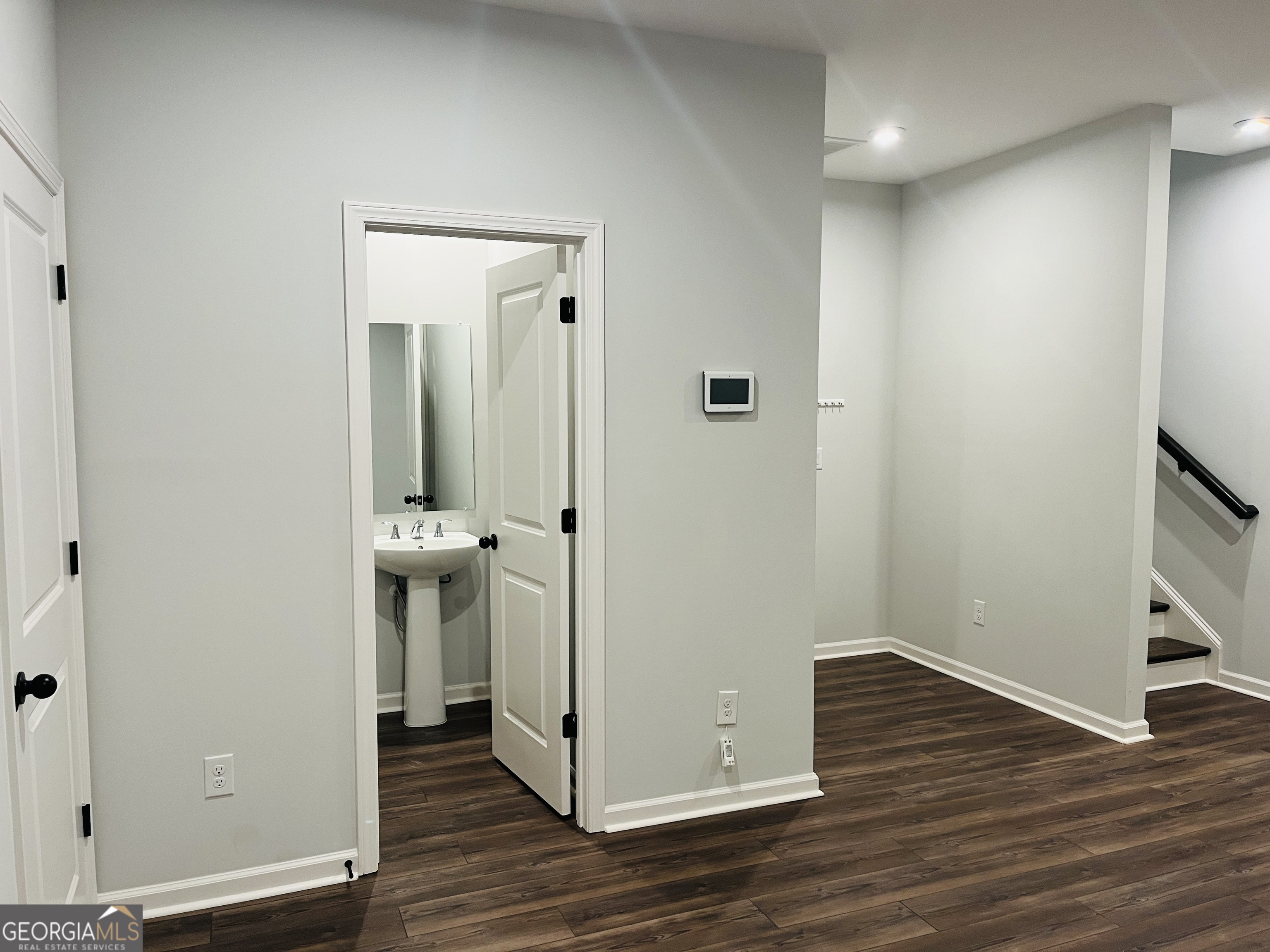 2686 Creek View Terrace NW Atlanta GA 30318