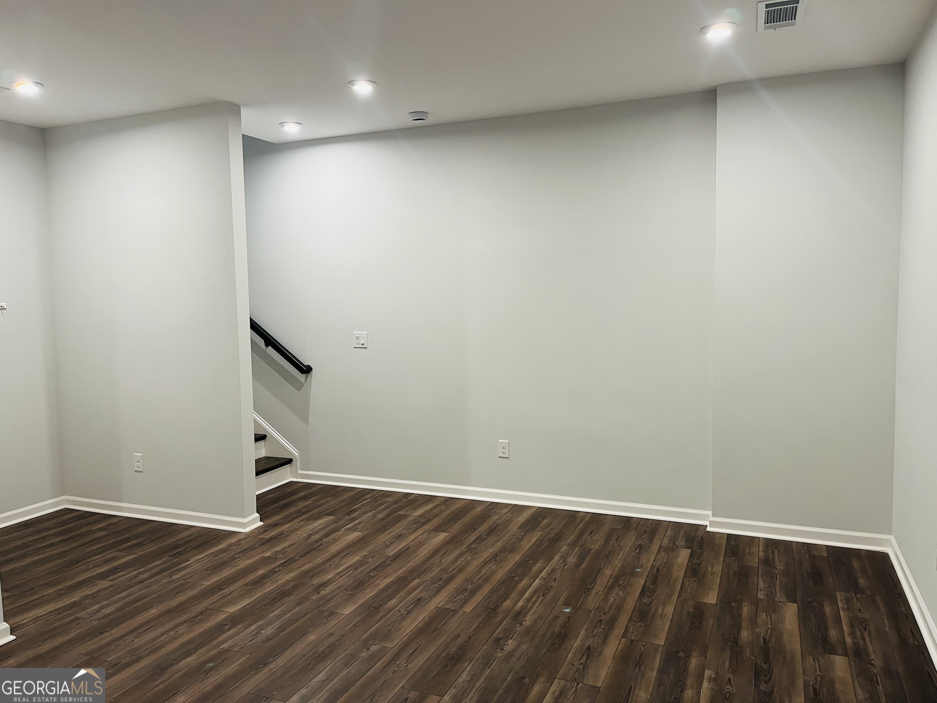 2686 Creek View Terrace NW Atlanta GA 30318