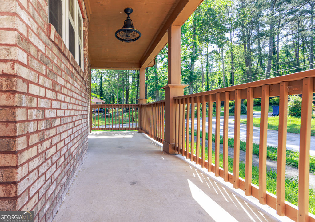 3873 King Edward Trail SW Atlanta GA 30331