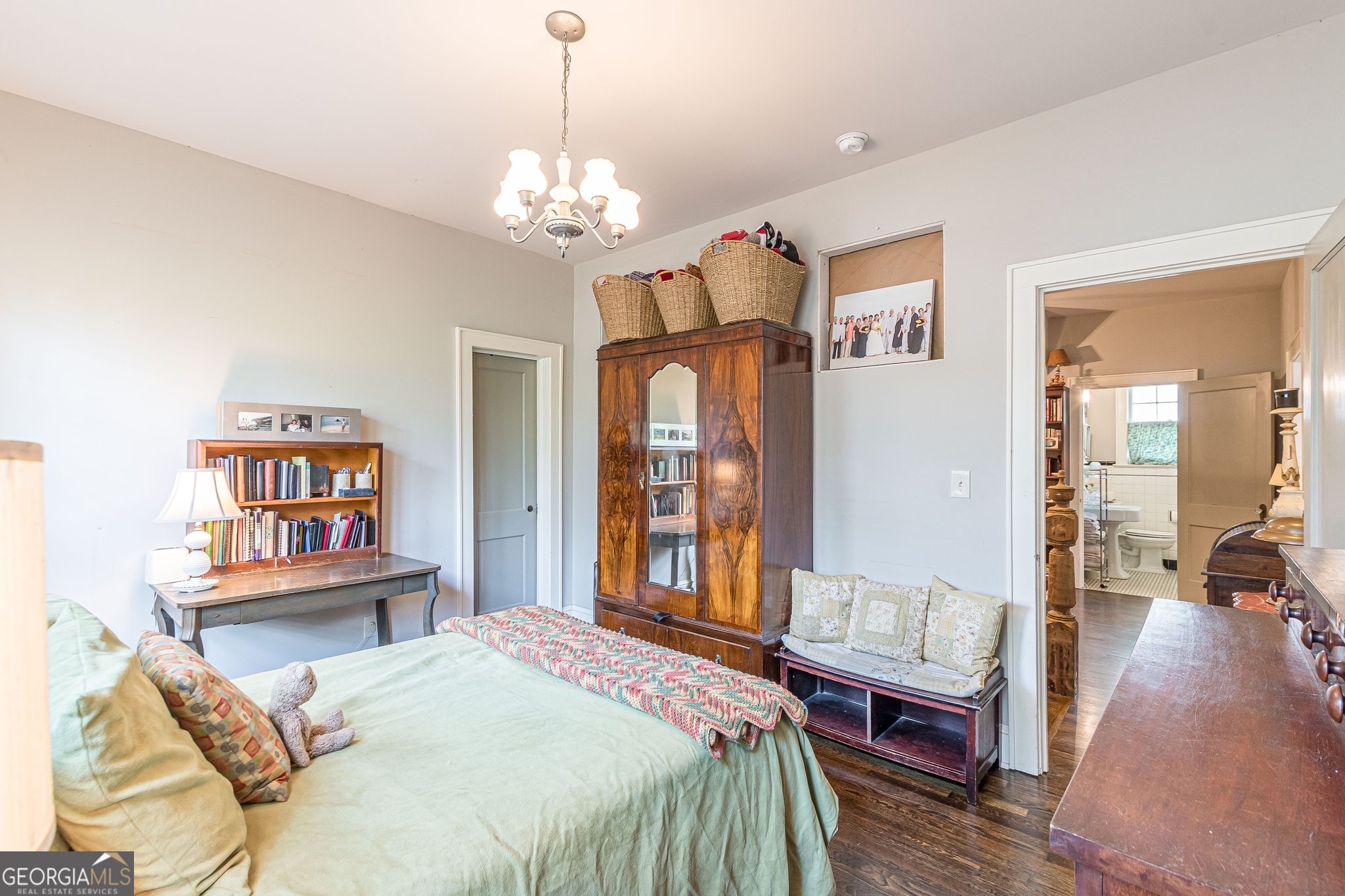 1878 A Cambridge Avenue College Park GA 30337