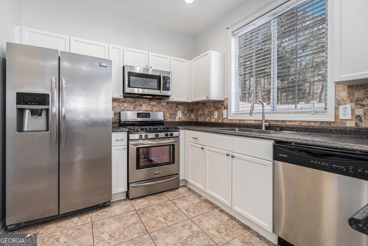 244 Windcroft Circle NW Acworth GA 30101