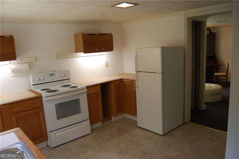 649 SW Kenilworth Circle Stone Mountain GA 30083