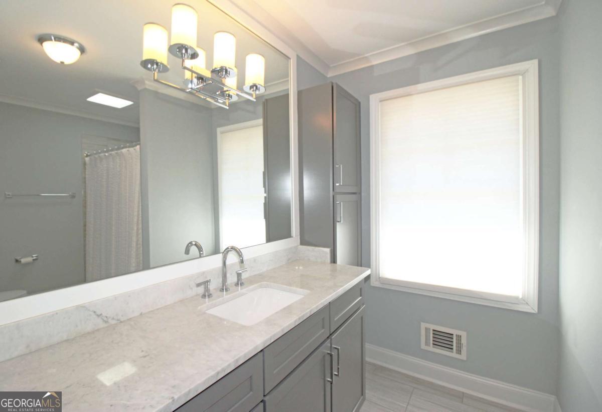 1131 Milmar Drive NW Atlanta GA 30327