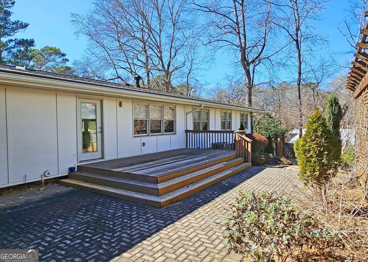 1131 Milmar Drive NW Atlanta GA 30327