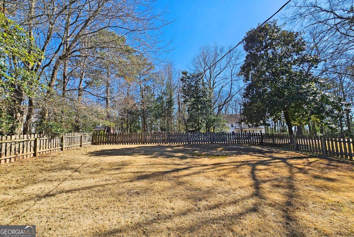 1131 Milmar Drive NW Atlanta GA 30327