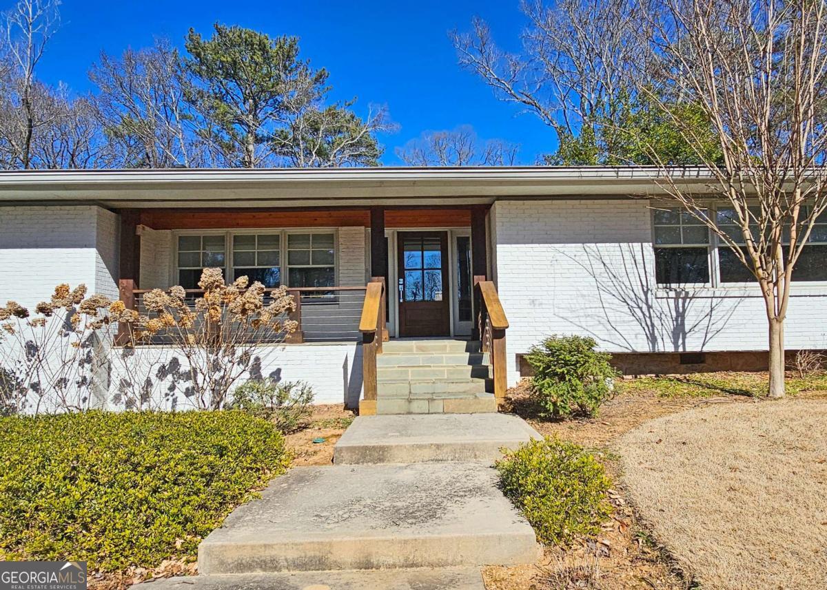 1131 Milmar Drive NW Atlanta GA 30327