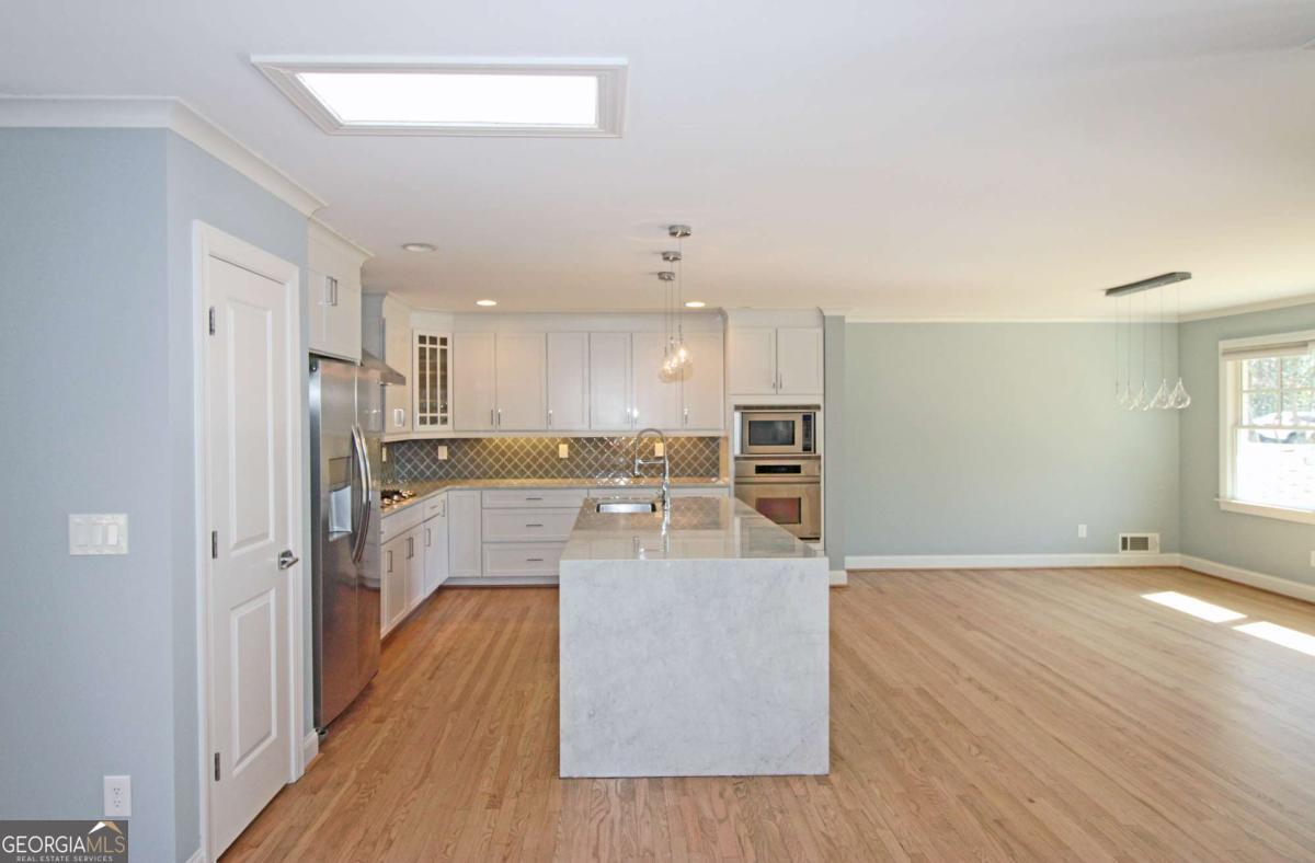 1131 Milmar Drive NW Atlanta GA 30327