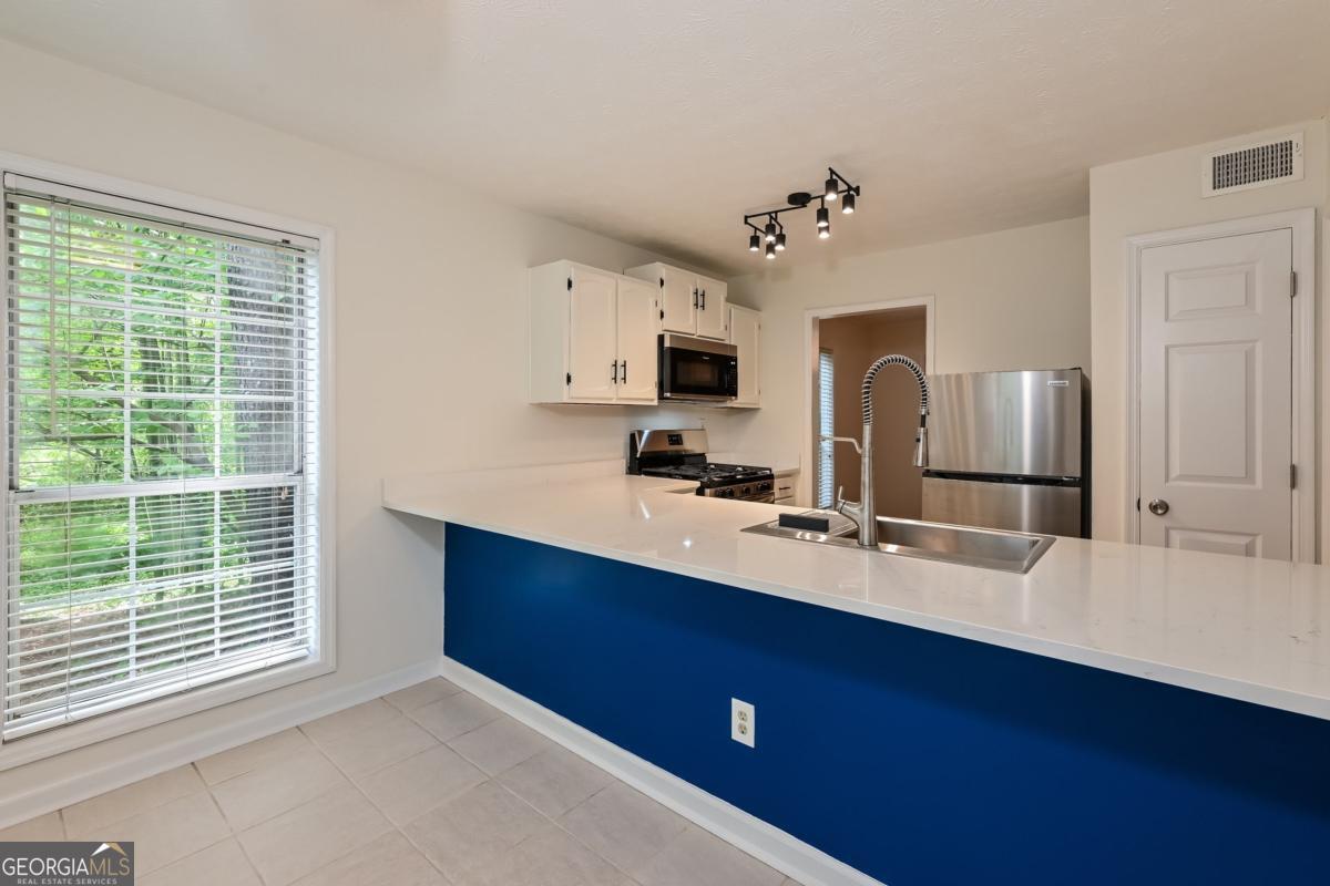 201 Lenox Way Atlanta GA 30324