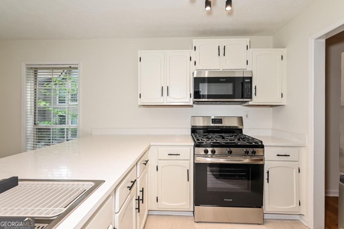201 Lenox Way Atlanta GA 30324