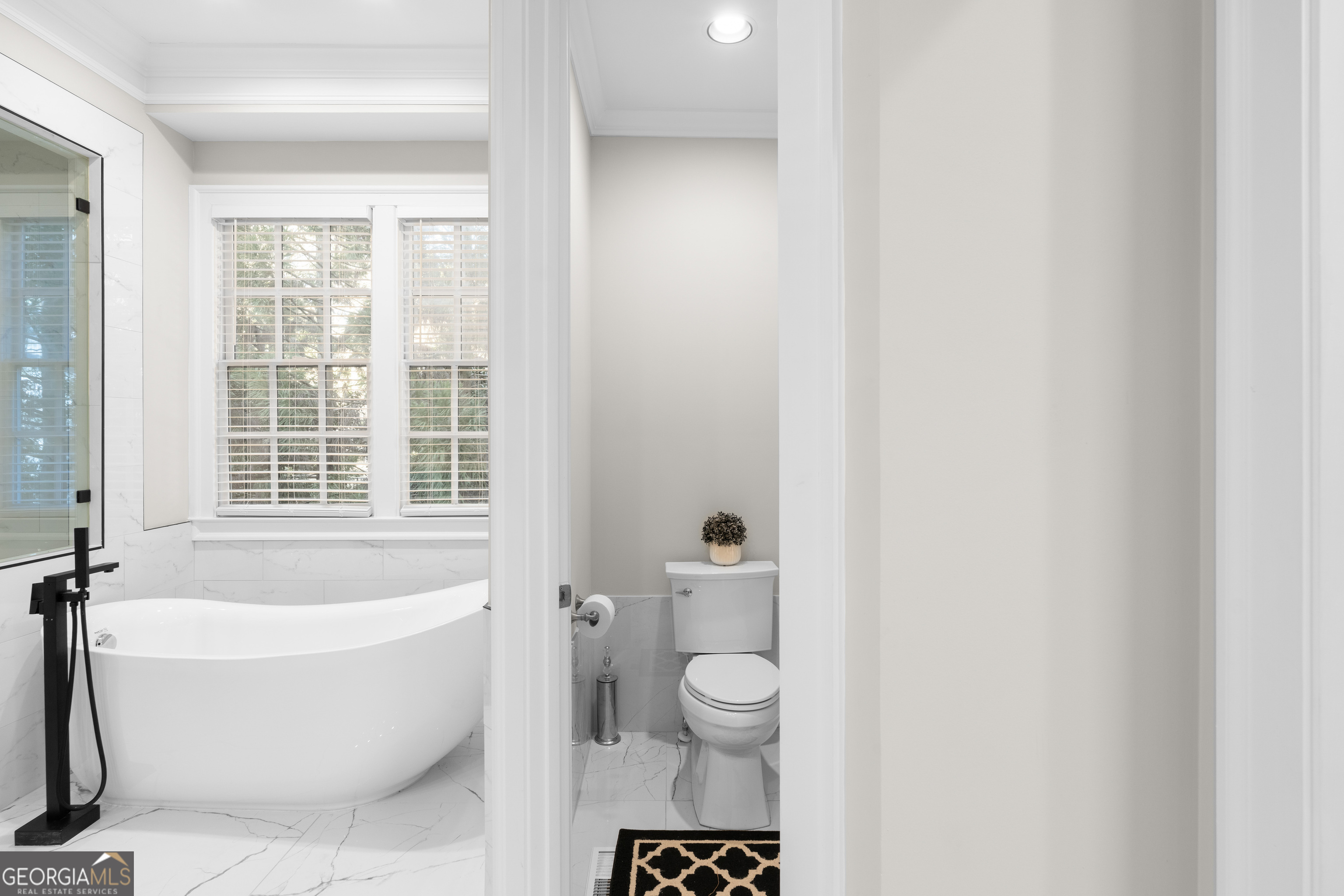 980 Fenimore Circle Sandy Springs GA 30350