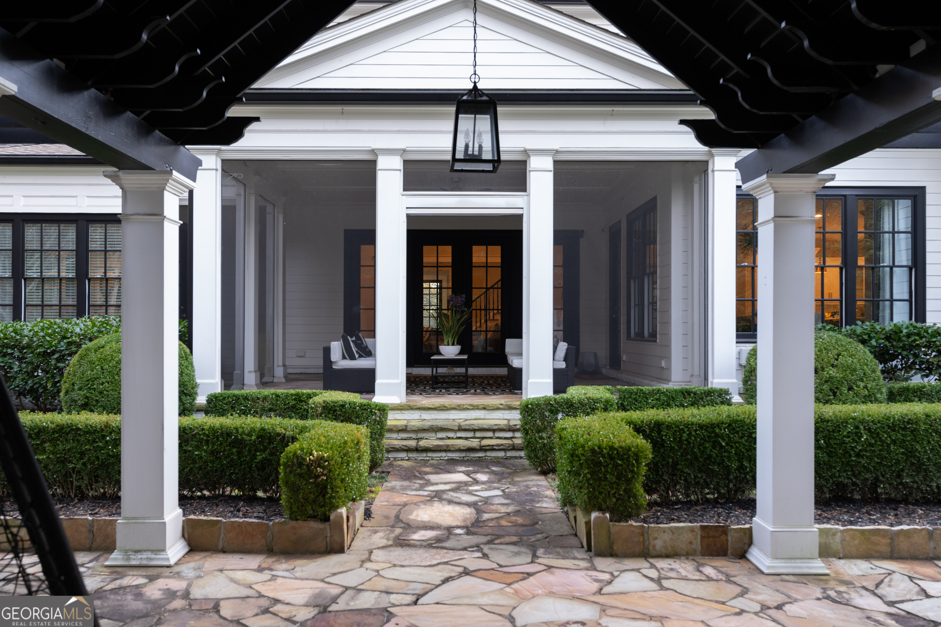 980 Fenimore Circle Sandy Springs GA 30350