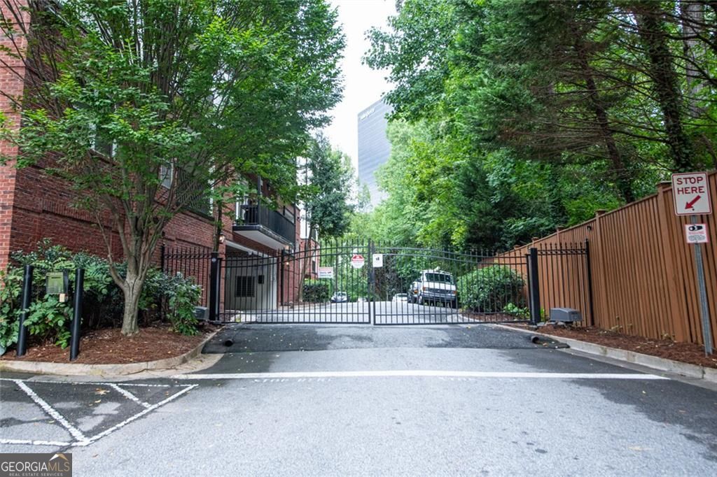 3275 NE Lenox Road NE Atlanta GA 30324