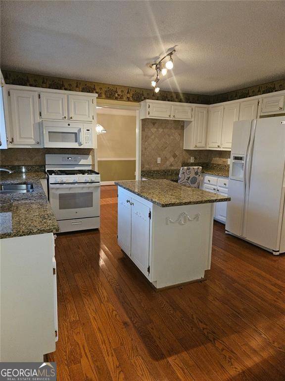 3145 Oak Meadow Drive Snellville GA 30078