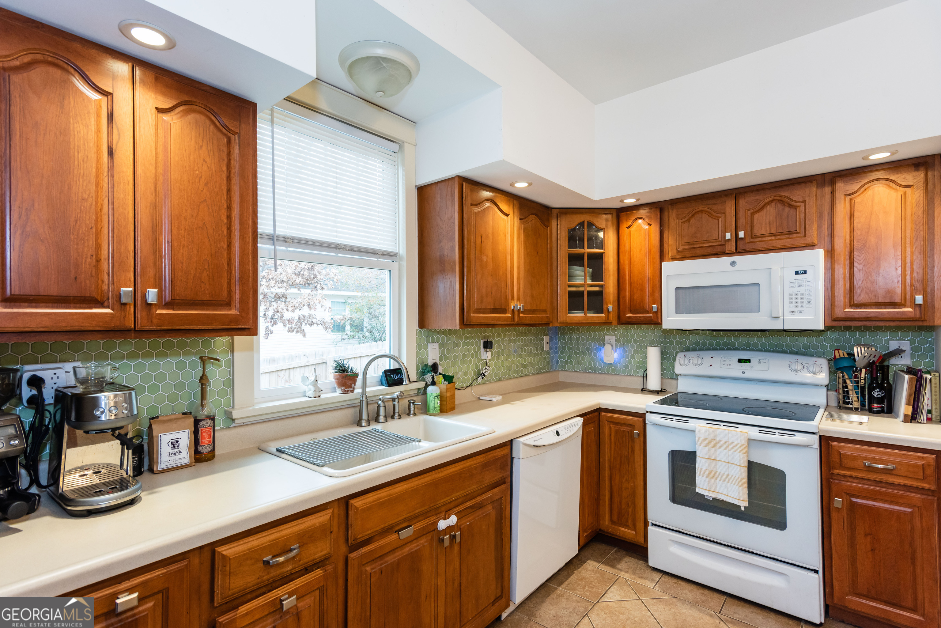 1698 Temple Avenue College Park GA 30337