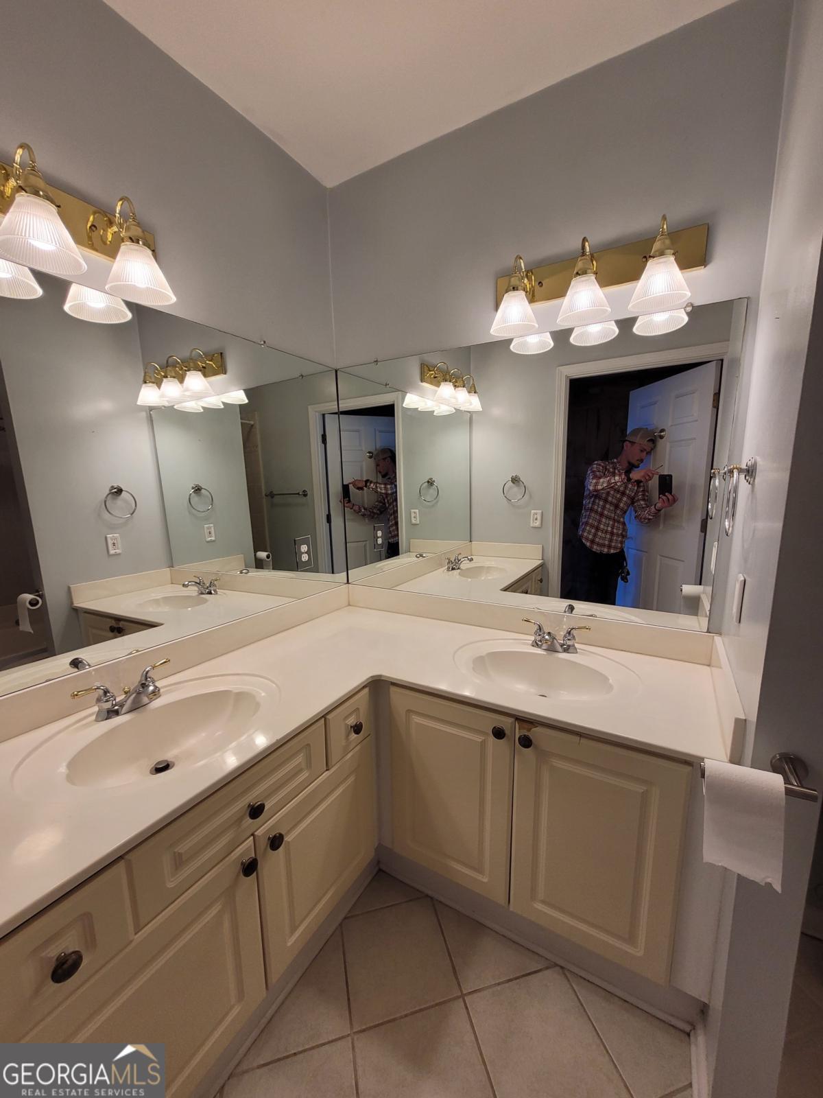 3334 Peachtree Road NE Atlanta GA 30326