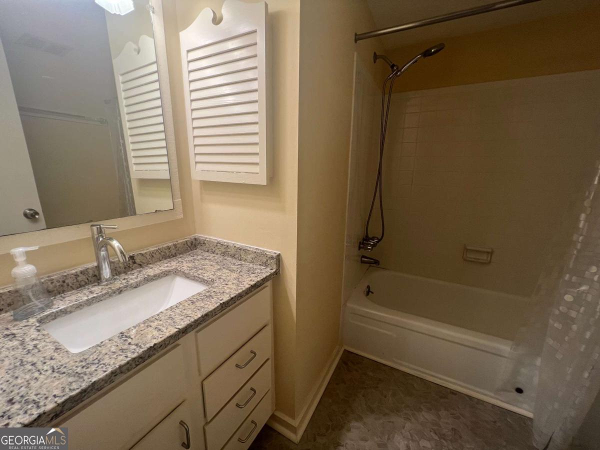 3208 Lake Road Circle Gainesville GA 30501