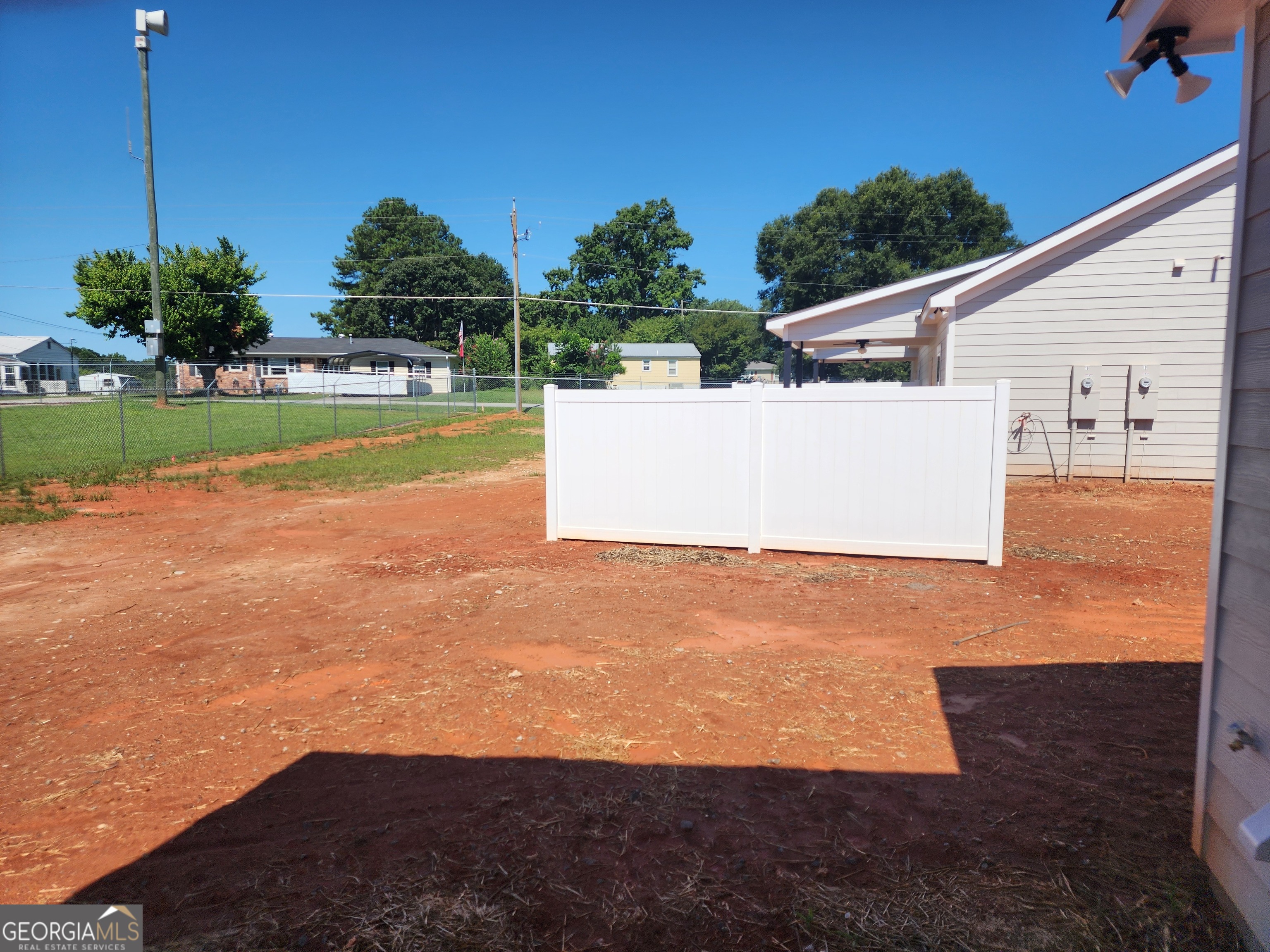 16,18,44,46,66 Clay Street Hartwell GA 30530
