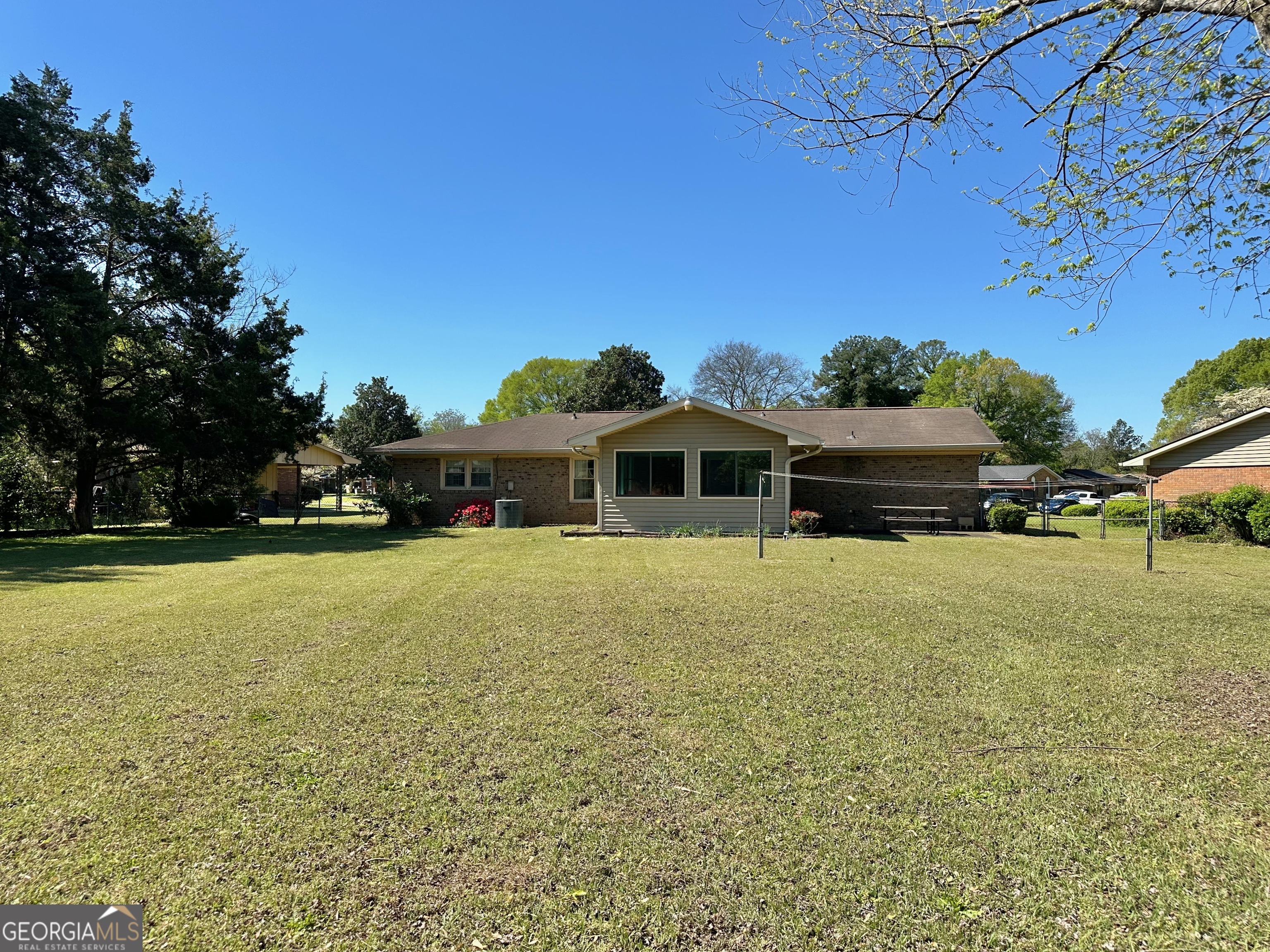 266 Valencia Circle Centerville GA 31028
