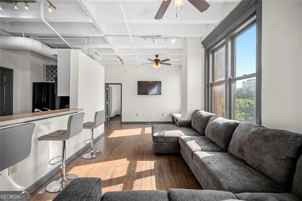 32 Peachtree Street NW Atlanta GA 30303