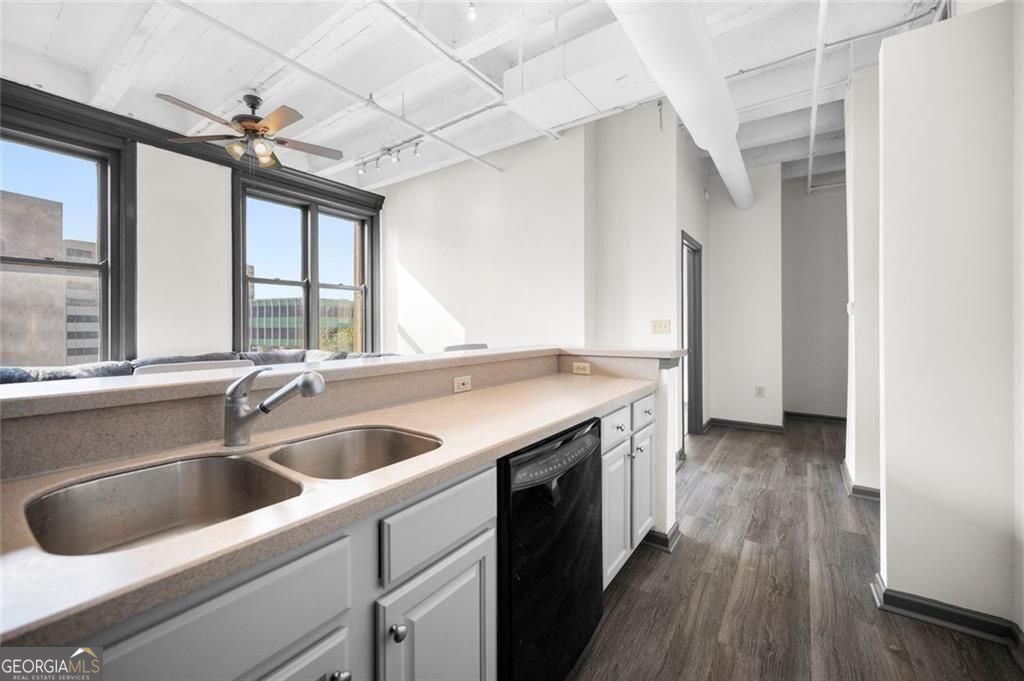 32 Peachtree Street NW Atlanta GA 30303