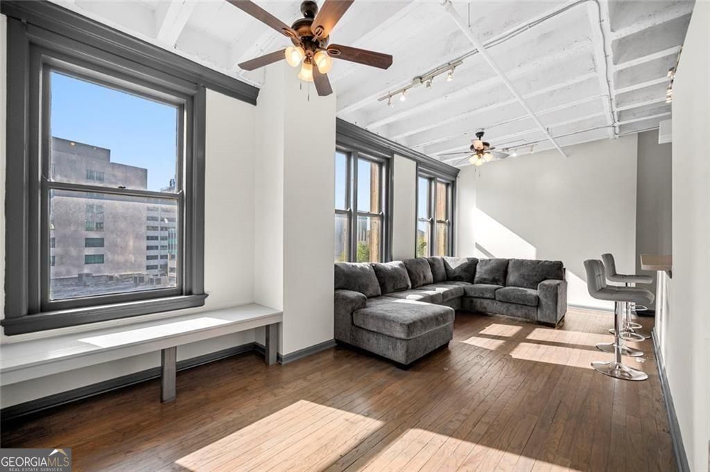 32 Peachtree Street NW Atlanta GA 30303