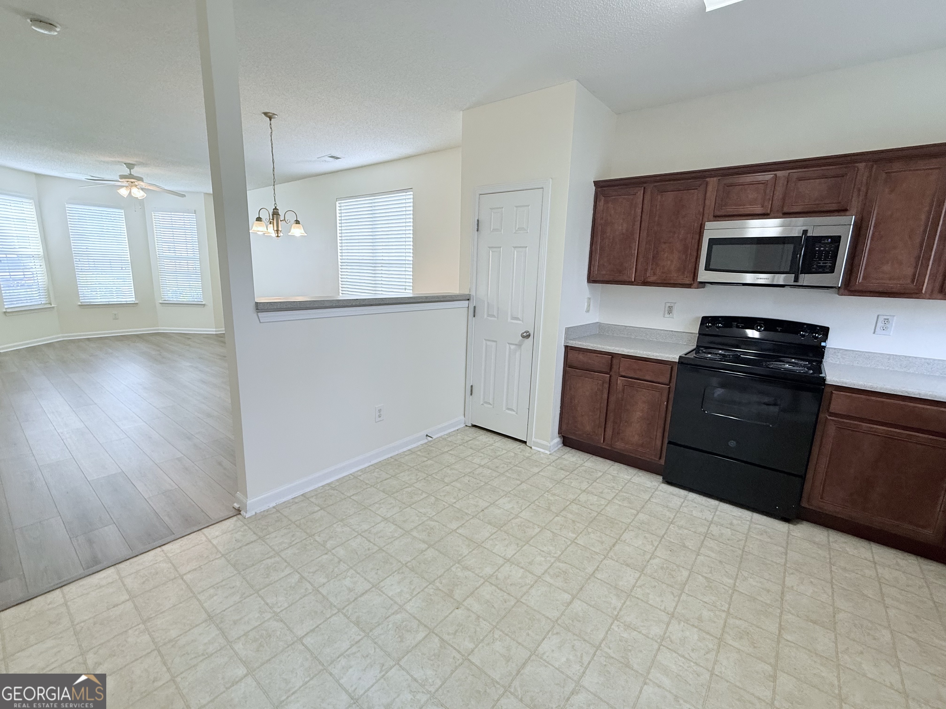 260 Commons Drive Jonesboro GA 30236