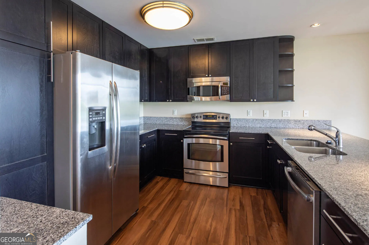3242 Peachtree Road NE Atlanta GA 30305