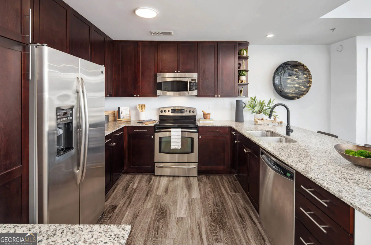 3242 Peachtree Road NE Atlanta GA 30305