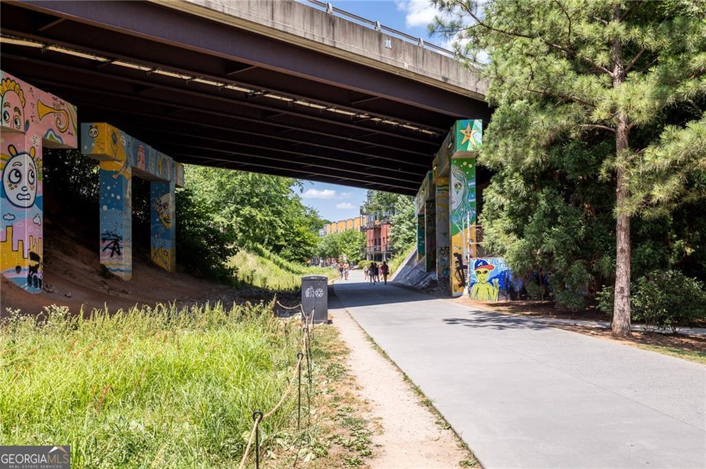 659 East Avenue NE Atlanta GA 30312