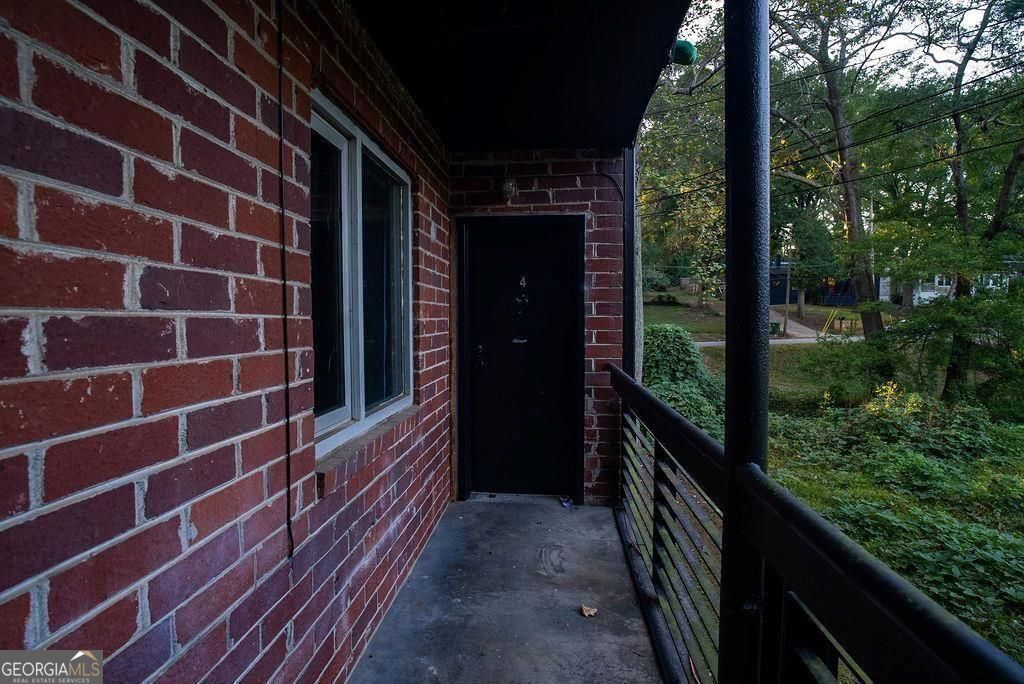 15 Burbank Drive SW Atlanta GA 30314
