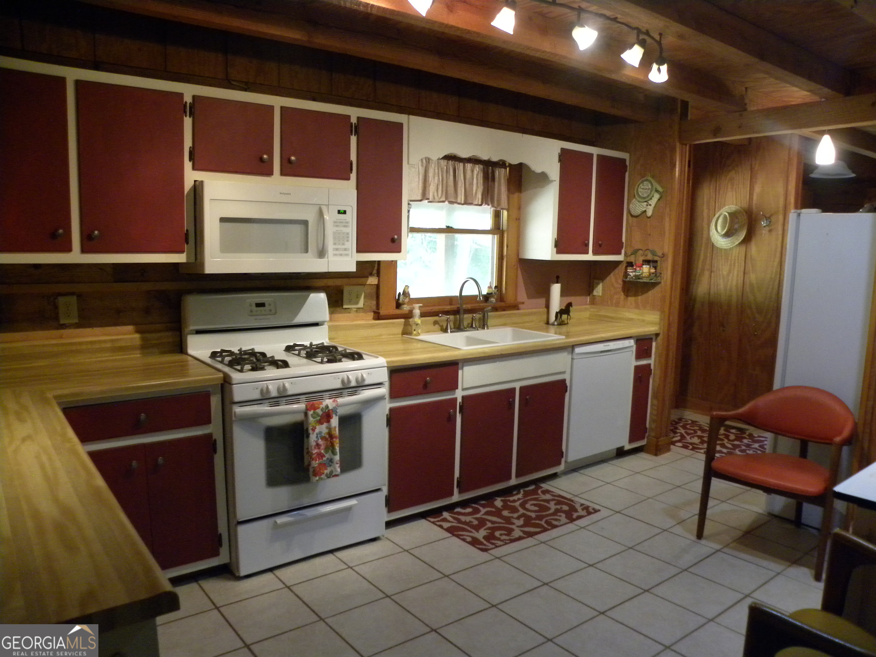 153 Will Zoellner Lane Mountain City GA 30525