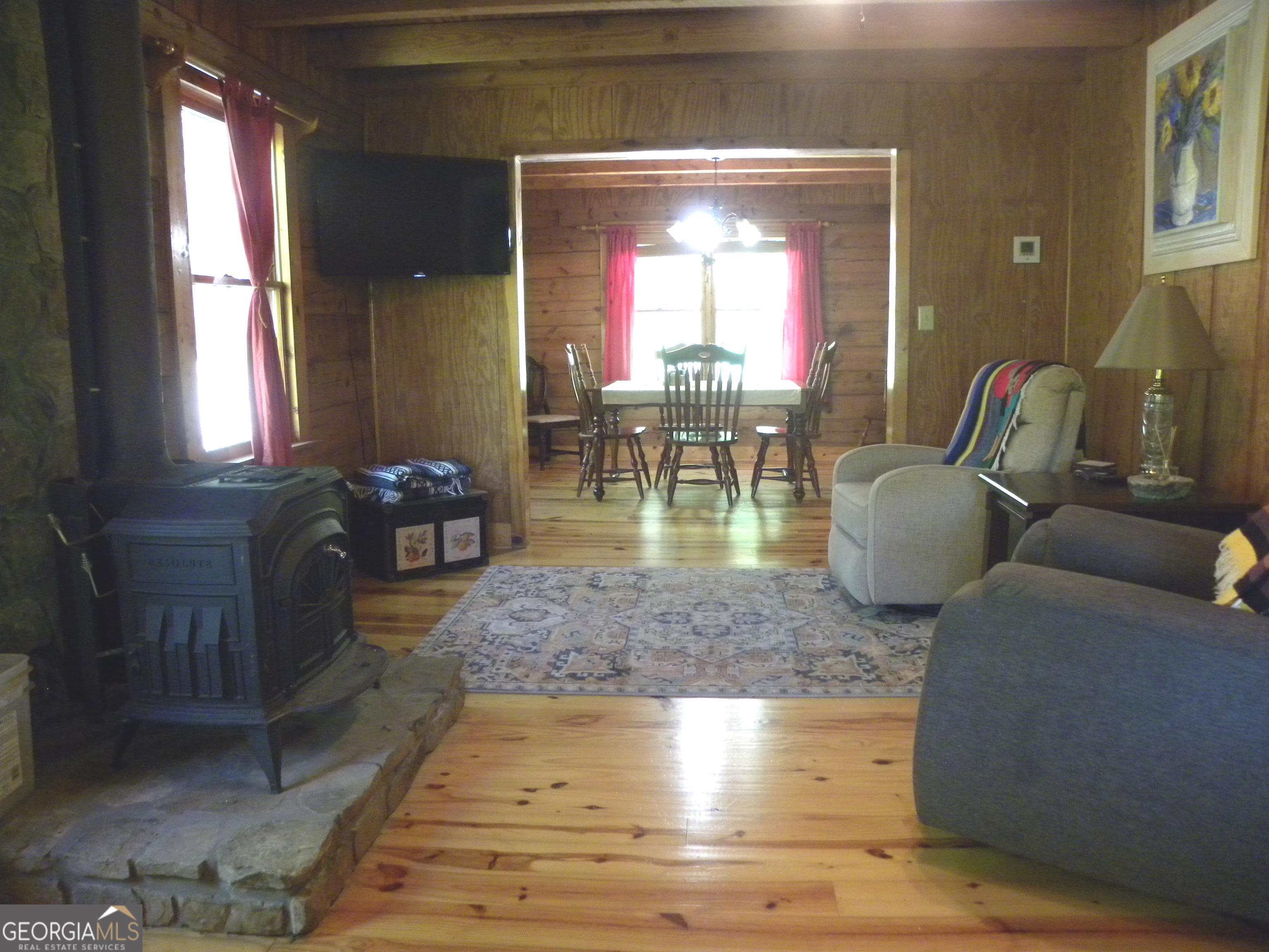 153 Will Zoellner Lane Mountain City GA 30525