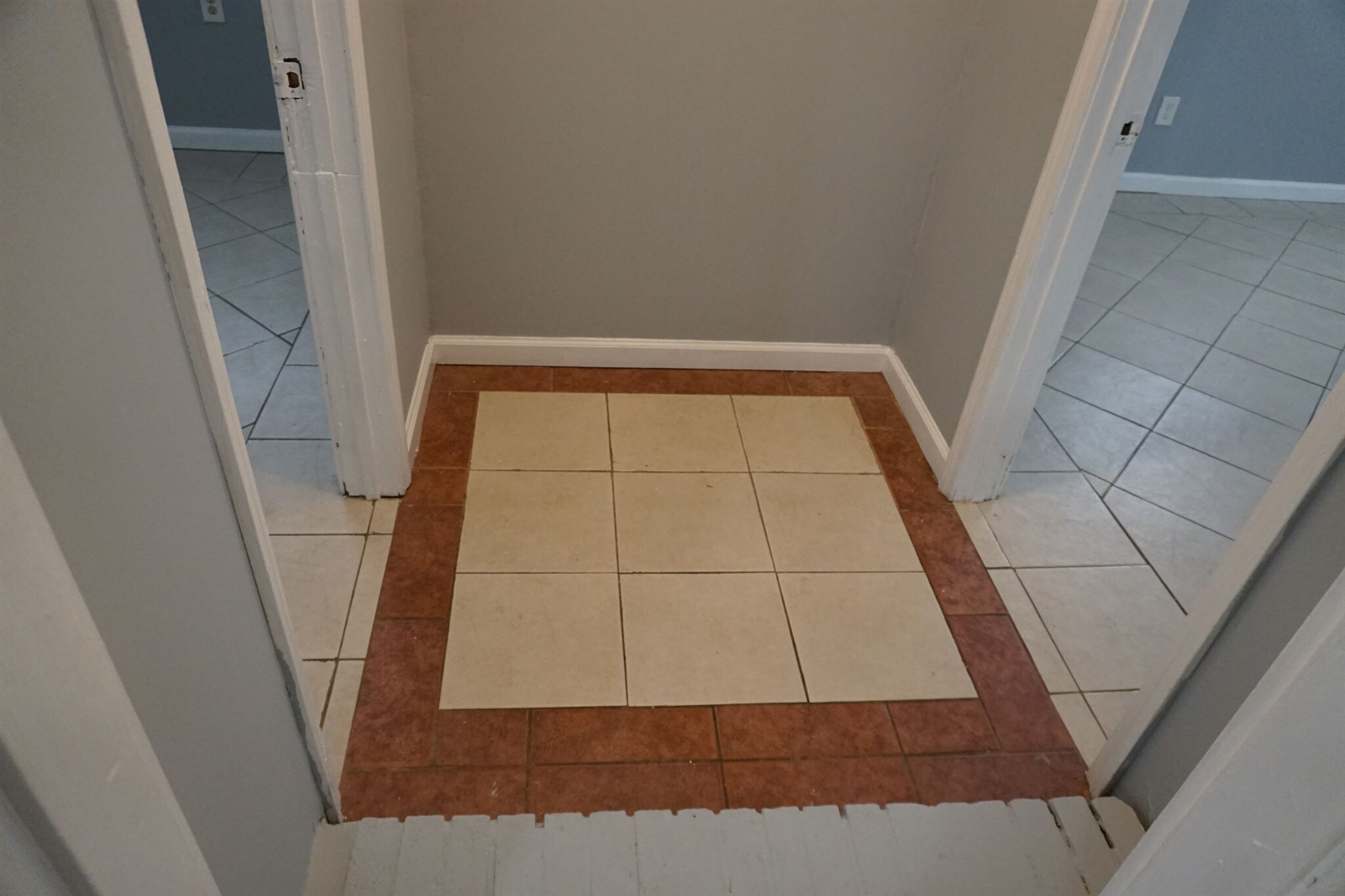 504 Pinecrest Drive Riverdale GA 30274