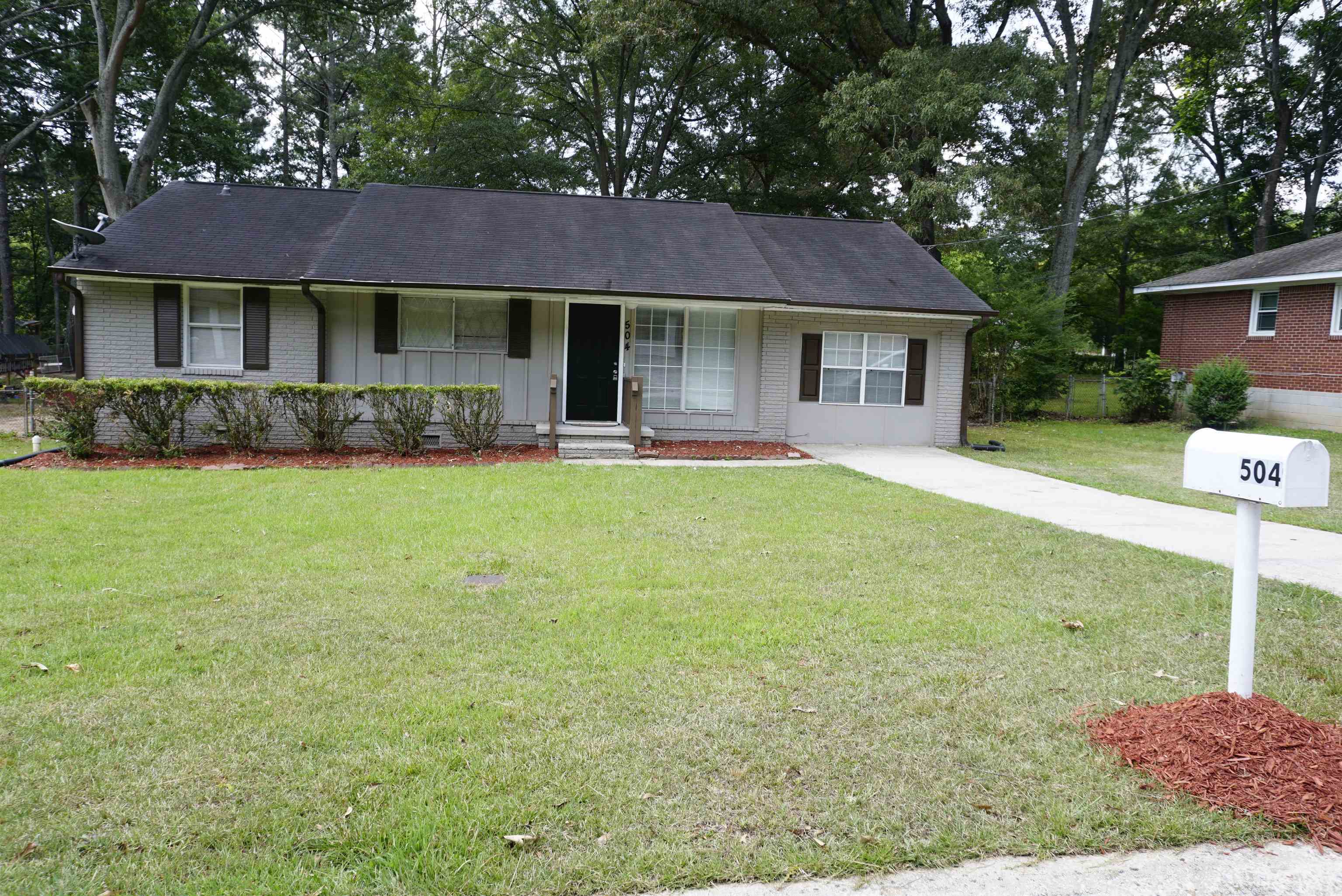 504 Pinecrest Drive Riverdale GA 30274