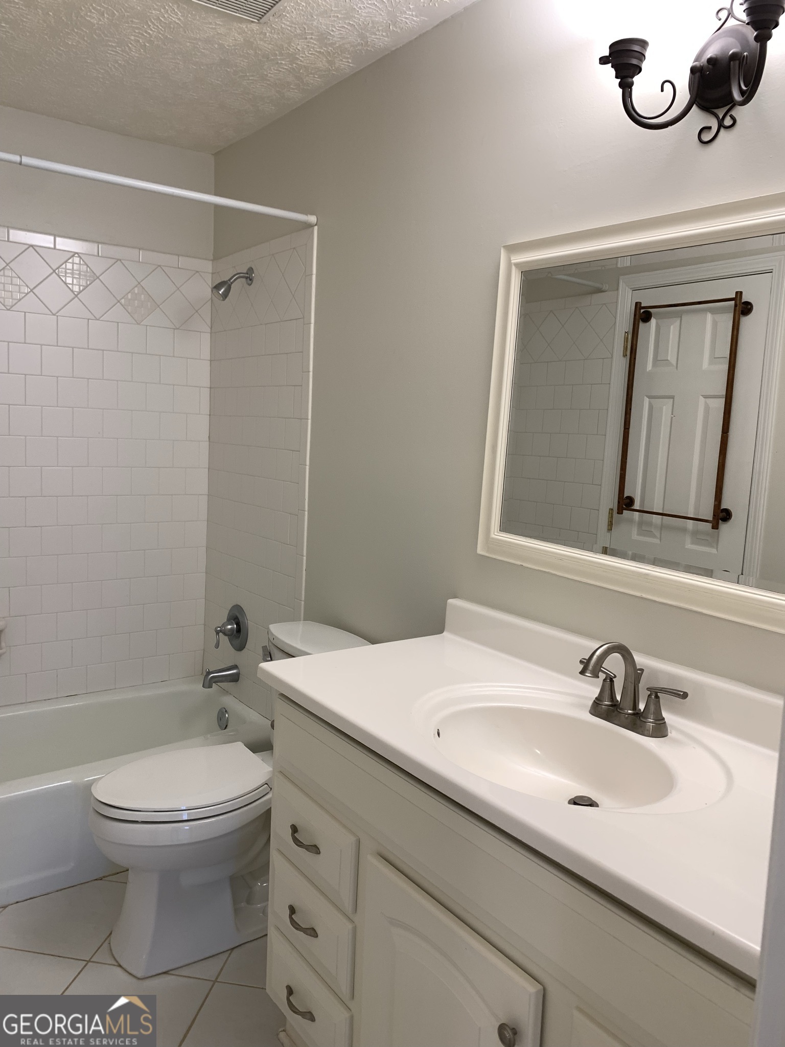 4536 Woodlawn Lake Drive Marietta GA 30068