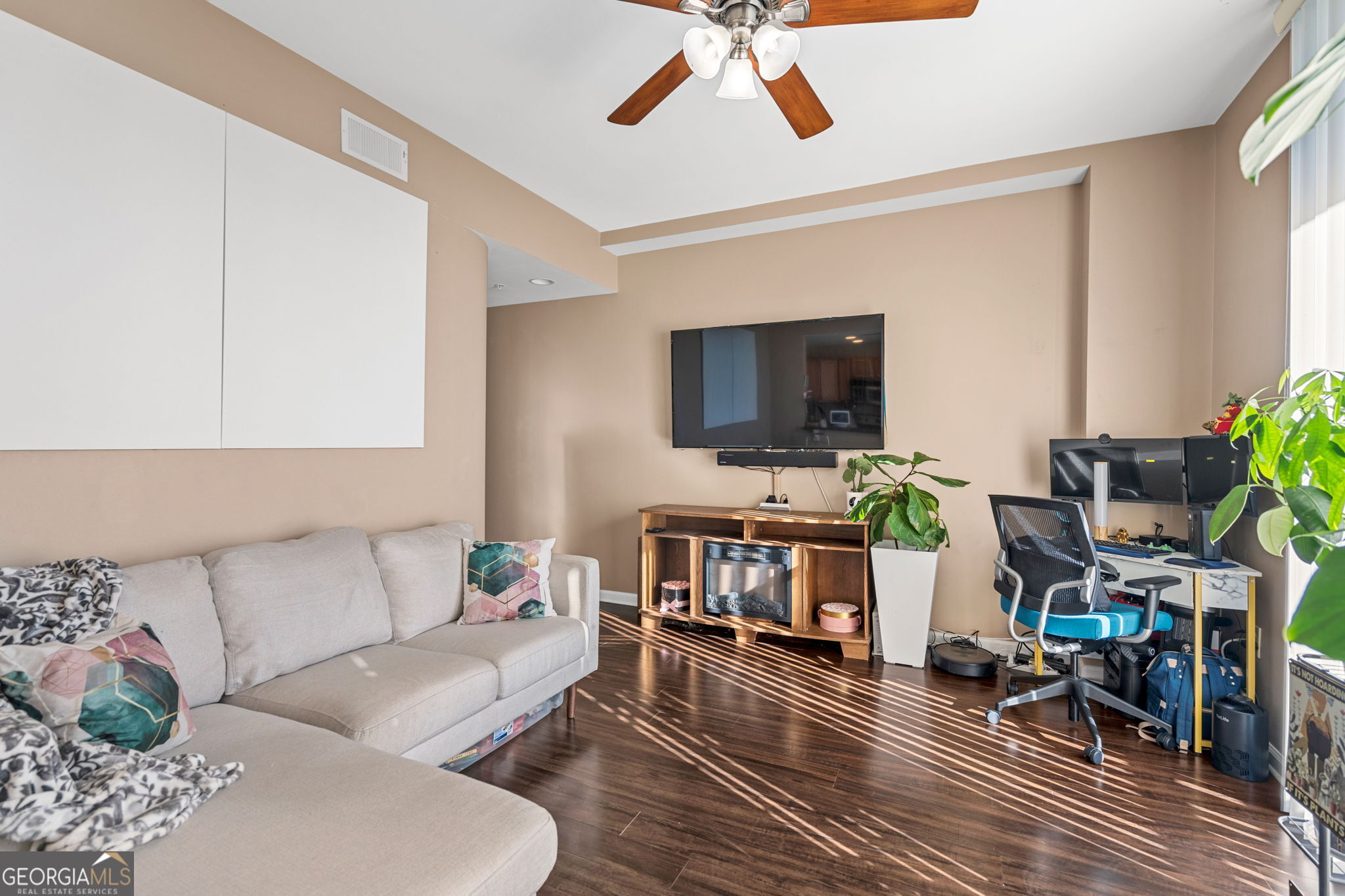 3040 Peachtree Road NW Atlanta GA 30305