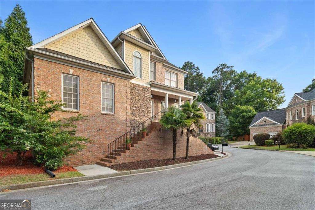1711 Summit Glen Lane NE Atlanta GA 30329