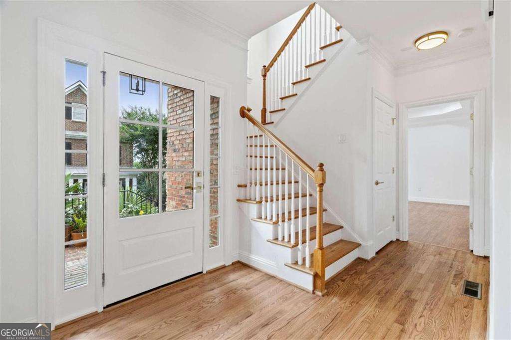 1711 Summit Glen Lane NE Atlanta GA 30329
