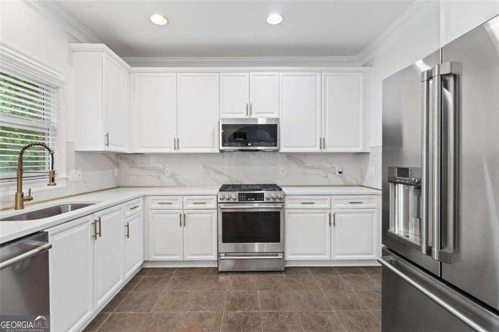 1711 Summit Glen Lane NE Atlanta GA 30329