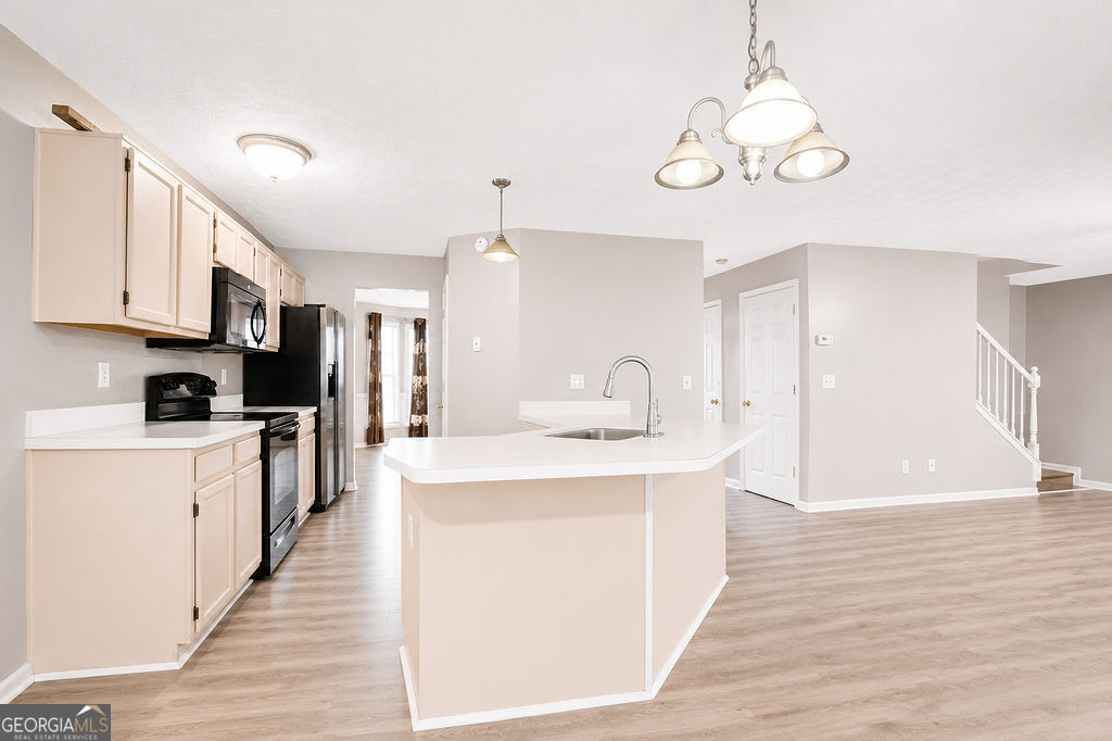 775 Stonemill Manor Lithonia GA 30058