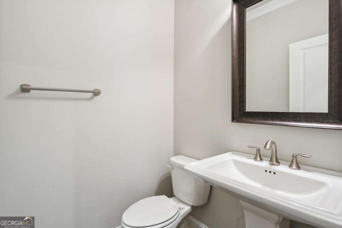 1056 Township Square Alpharetta GA 30022